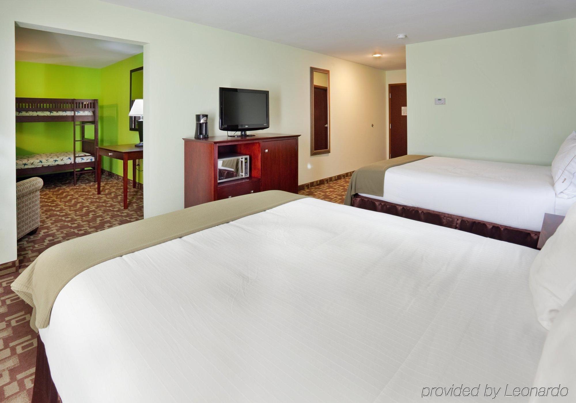 Holiday Inn Express Hotel & Suites St. Charles By Ihg Saint Charles Zimmer foto